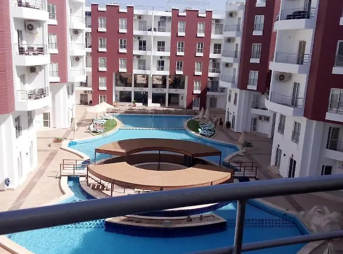 Aqua Palms Apartahotel *
